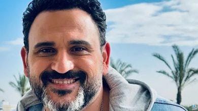 التفاصيل الكاملة لمسرحية أكرم حسني الجديدة ألف تيتة وتيتة قبل عرضها في موسم الرياض