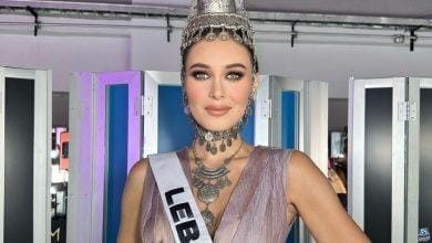 فستان ملكة جمال لبنان ندى كوسا يشعل مواقع التواصل... مزيد من التفاصيل مع المصمم