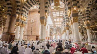 منها التطيب ولبس أحسن الثياب.. سنن ومستحبات يوم الجمعة