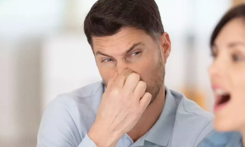 3 أمراض في الجهاز الهضمي تسبب رائحة الفم الكريهة
