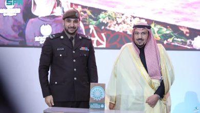أمير القصيم يكرّم قوات الأمن البيئي لحصولها على جائزة التميز في العمل التطوعي