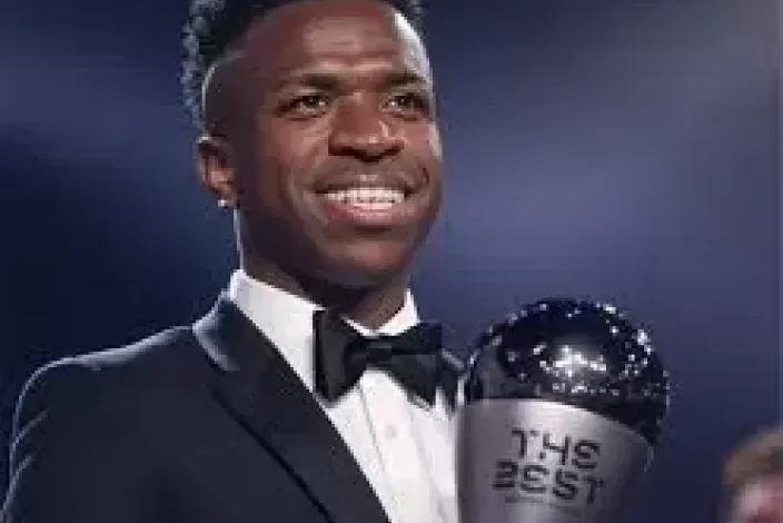 أول تعليق من جونيور عقب تتويجه بجائزة ذا بيست أفضل لاعب في العالم