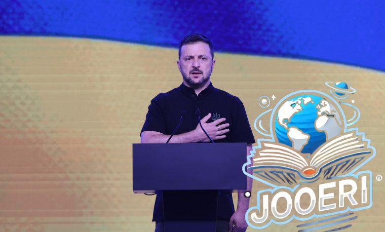 Volodymyr Zelenskyi, President of Ukraine, holds his hand over his heart during the performance of the national anthem of Ukraine at the VII Annual International Veterans Forum ‘Ukraine. Veterans. Unity’ on August 22, 2024 in Kyiv, Ukraine.