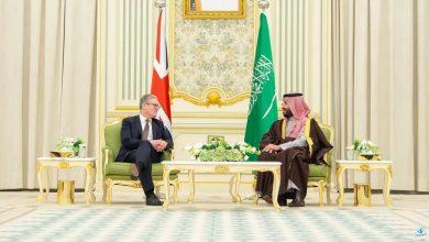 ولي العهد يستقبل رئيس الوزراء البريطاني ويعقدان لقاءً موسعاً