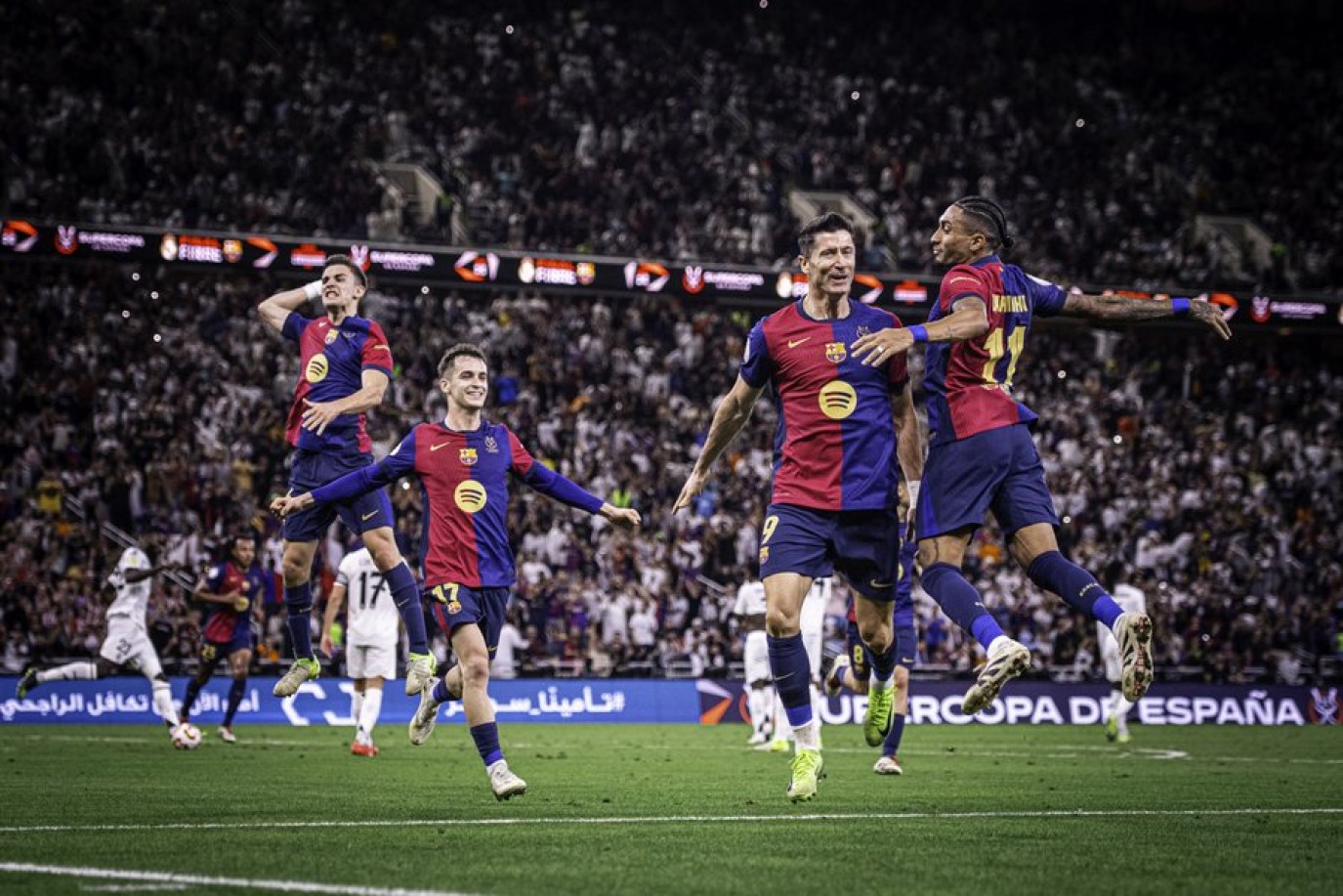 تتويج برشلونة بكأس السوبر الإسباني للمرة الـ15 في تاريخه