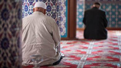 هل المرض عذر قوي يبيح جمع الصلوات.. اعرف الضوابط الشرعية