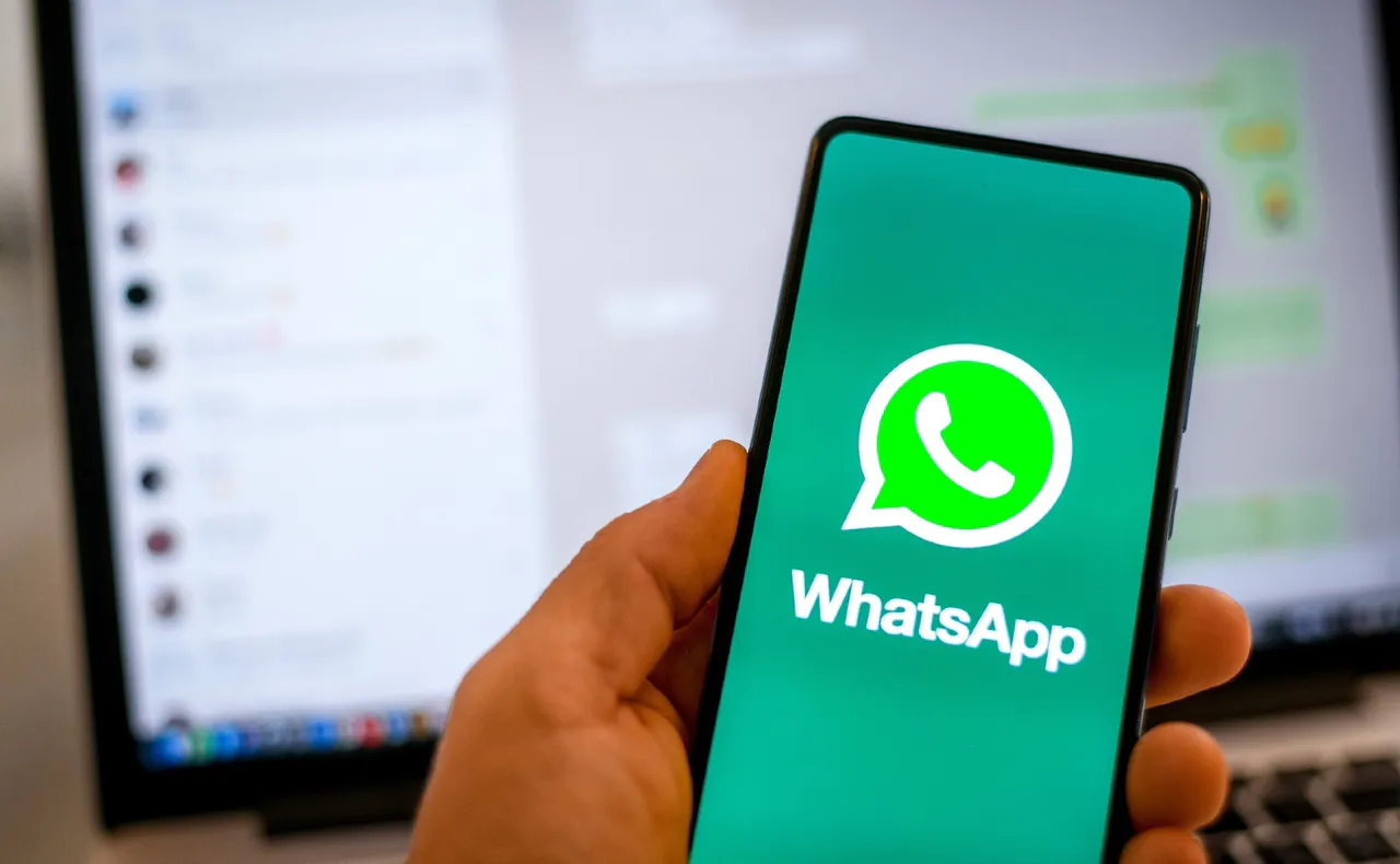 واتساب يفاجئ مستخدميه.. إنشاء روبوت دردشة خاص لكل مستخدم بالتحديث الجديد!