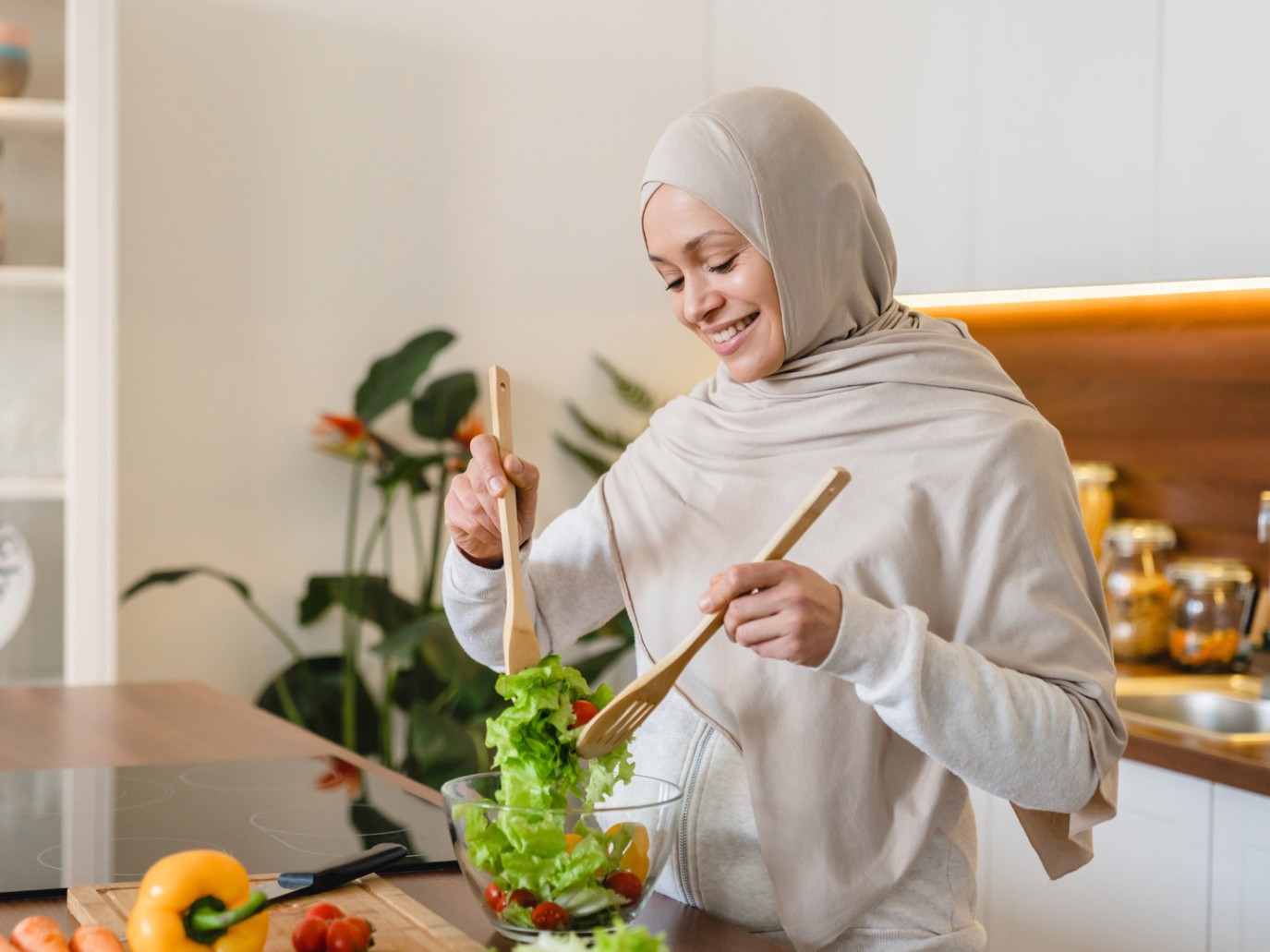 الصيام يطهر الجسم من السموم شرط الالتزام بتعليمات طبيبة التغذية
